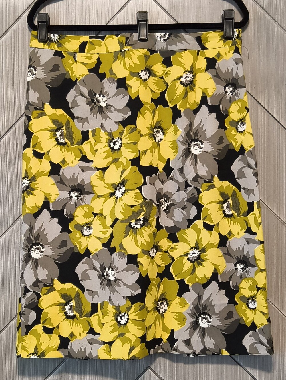 Who What Wear 12 Floral Pencil Skirt Yellow Gray Black Bold Career